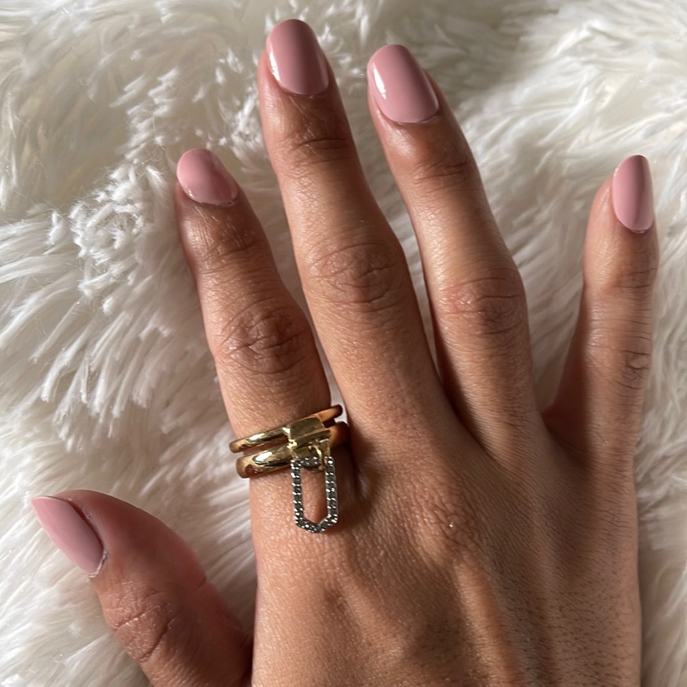 CUTE RING